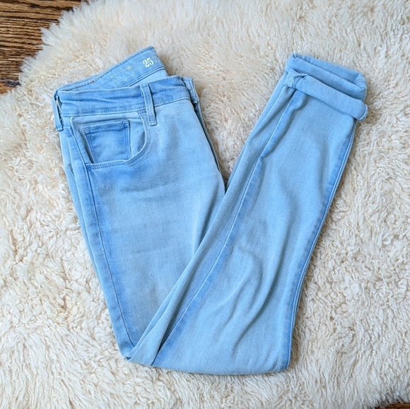 Levi's Light Blue High Rise Skinny Jeans - Picture 2 of 5